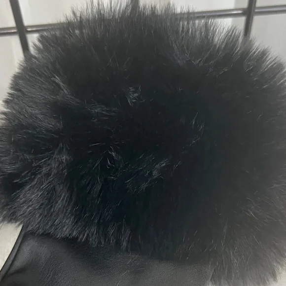 Faux Fur/Leather SMART GLOVES - Picture 6 of 11